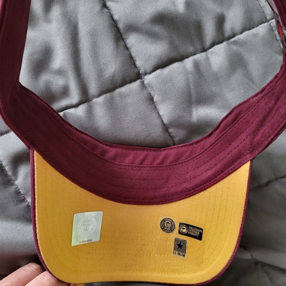 Nike University of Minnesota Visor - Picture 5 of 5